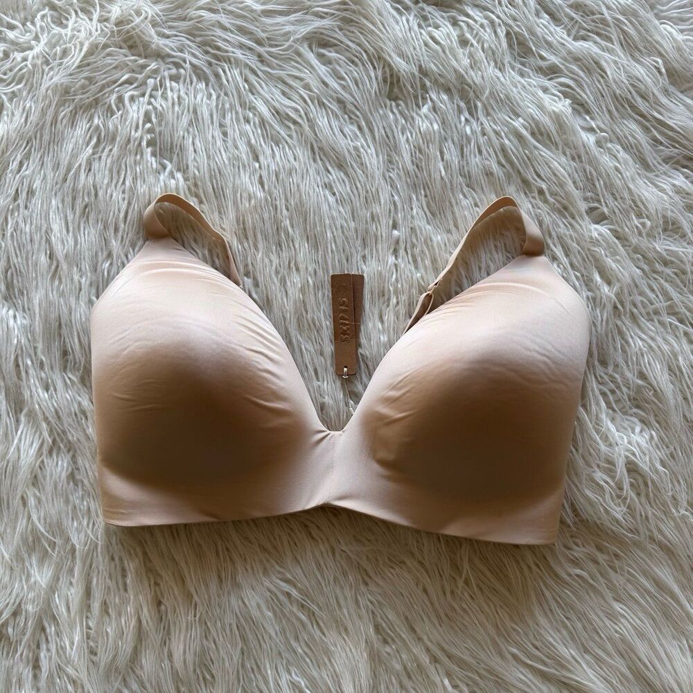 Skims Wireless Form T-shirt Bra Sand Size 40H